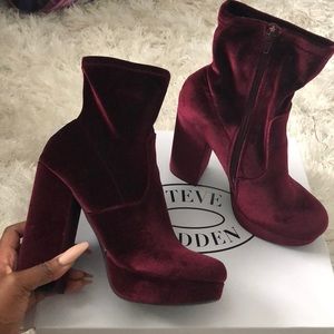 Burgundy velvet Steve Madden bootie